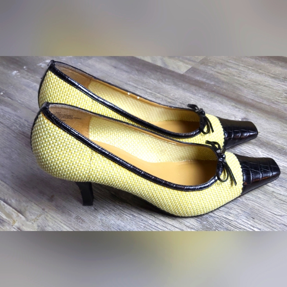 Victoria Spencer 3.5" Heels